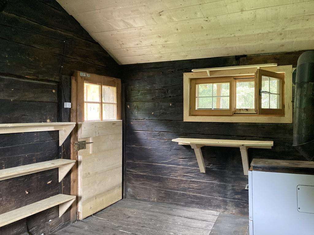 Erweiterung einer Alphütte in Holzbau